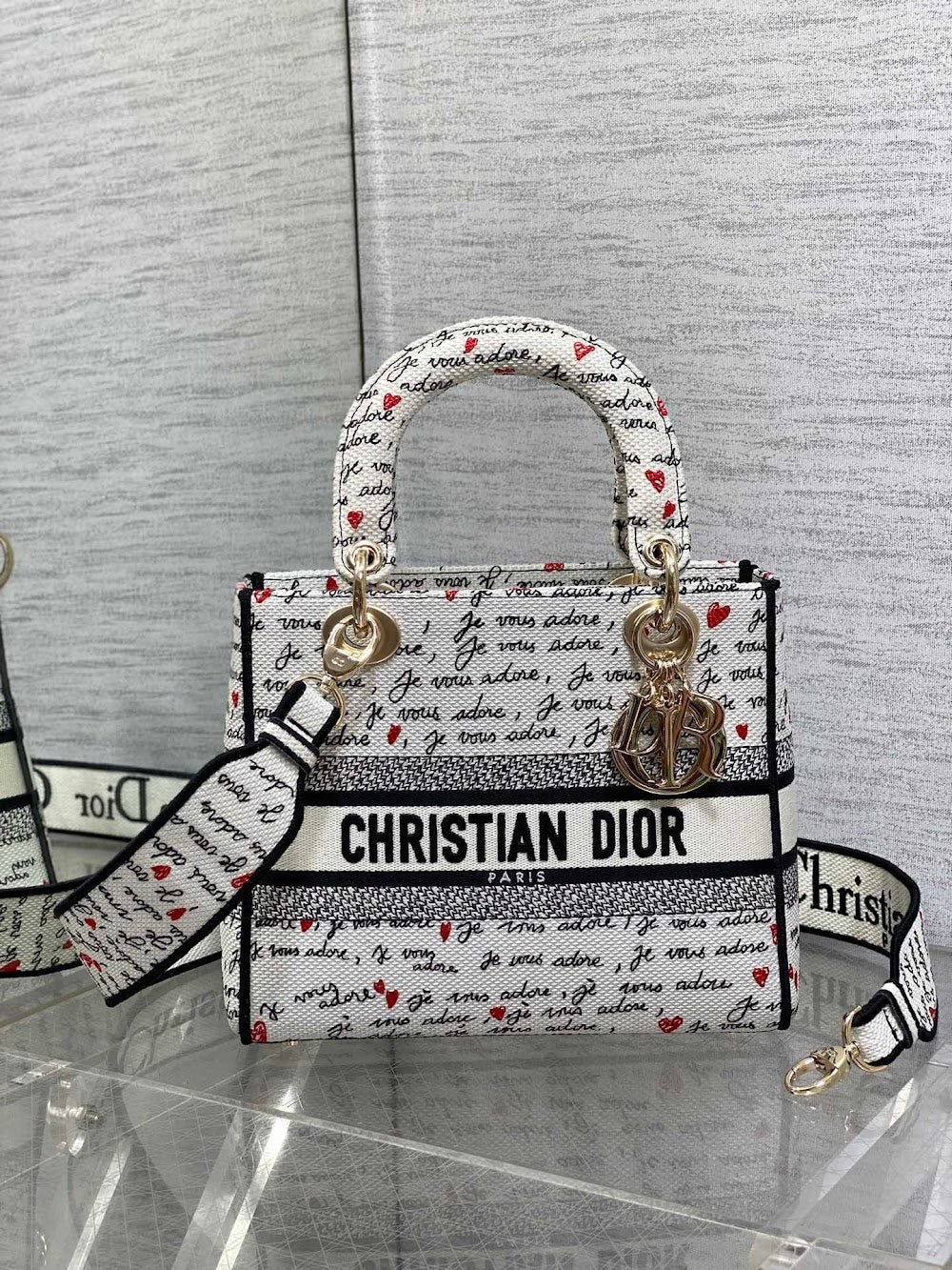 new-luxury-designer-bags-nm16078