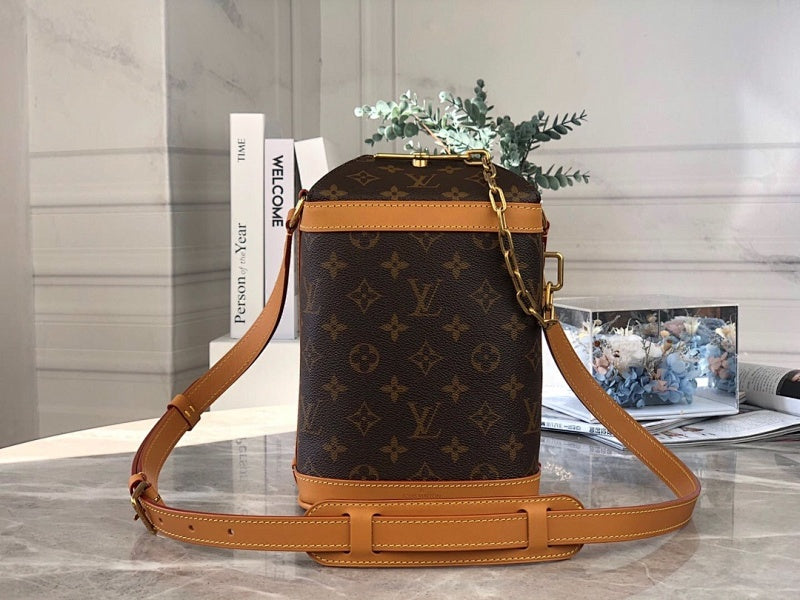 Anum Bags ln Luxury Bag --60165