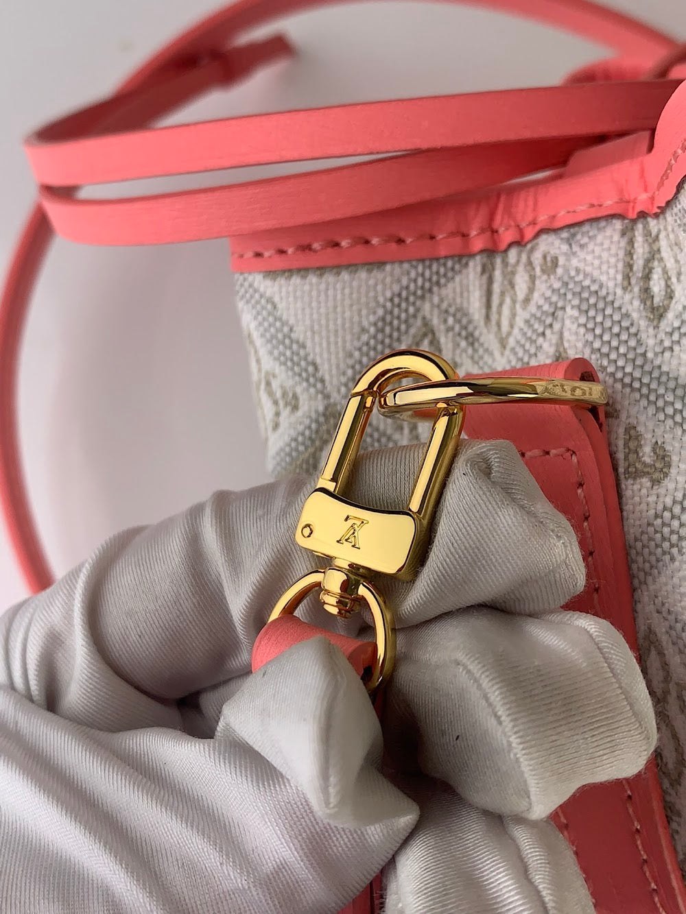 Anum Bags ln Luxury Bag --60609