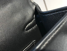 new-luxury-designer-bags-nm11477