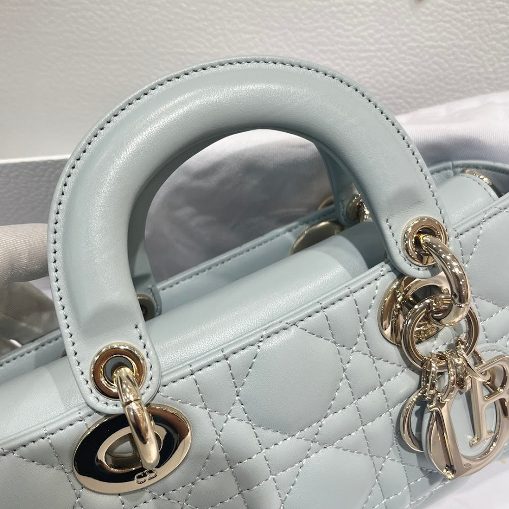 new-designer-premium-bags-nm16160