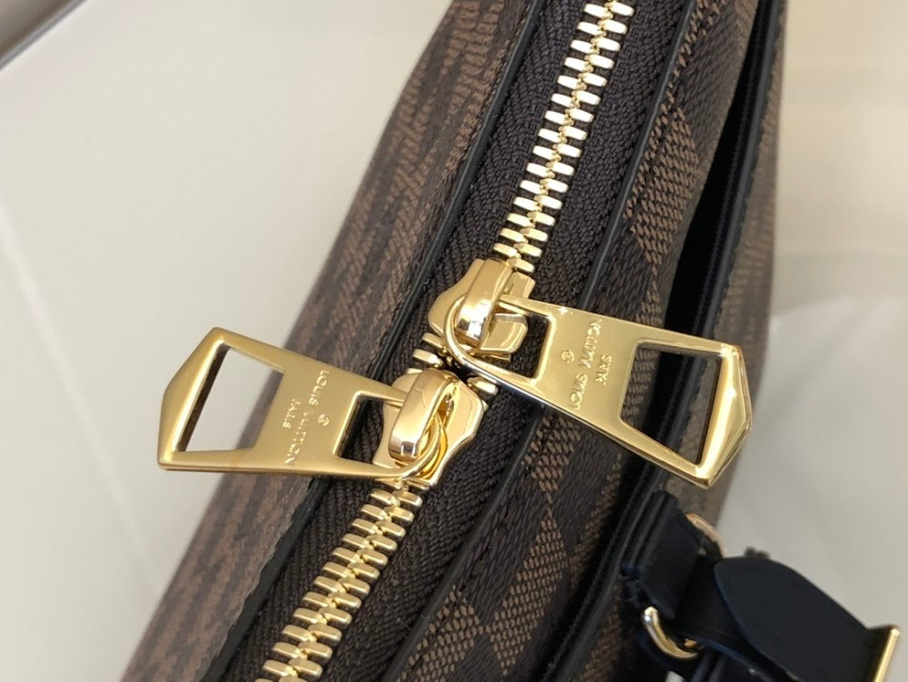 Anum Bags ln Luxury Bag --60160