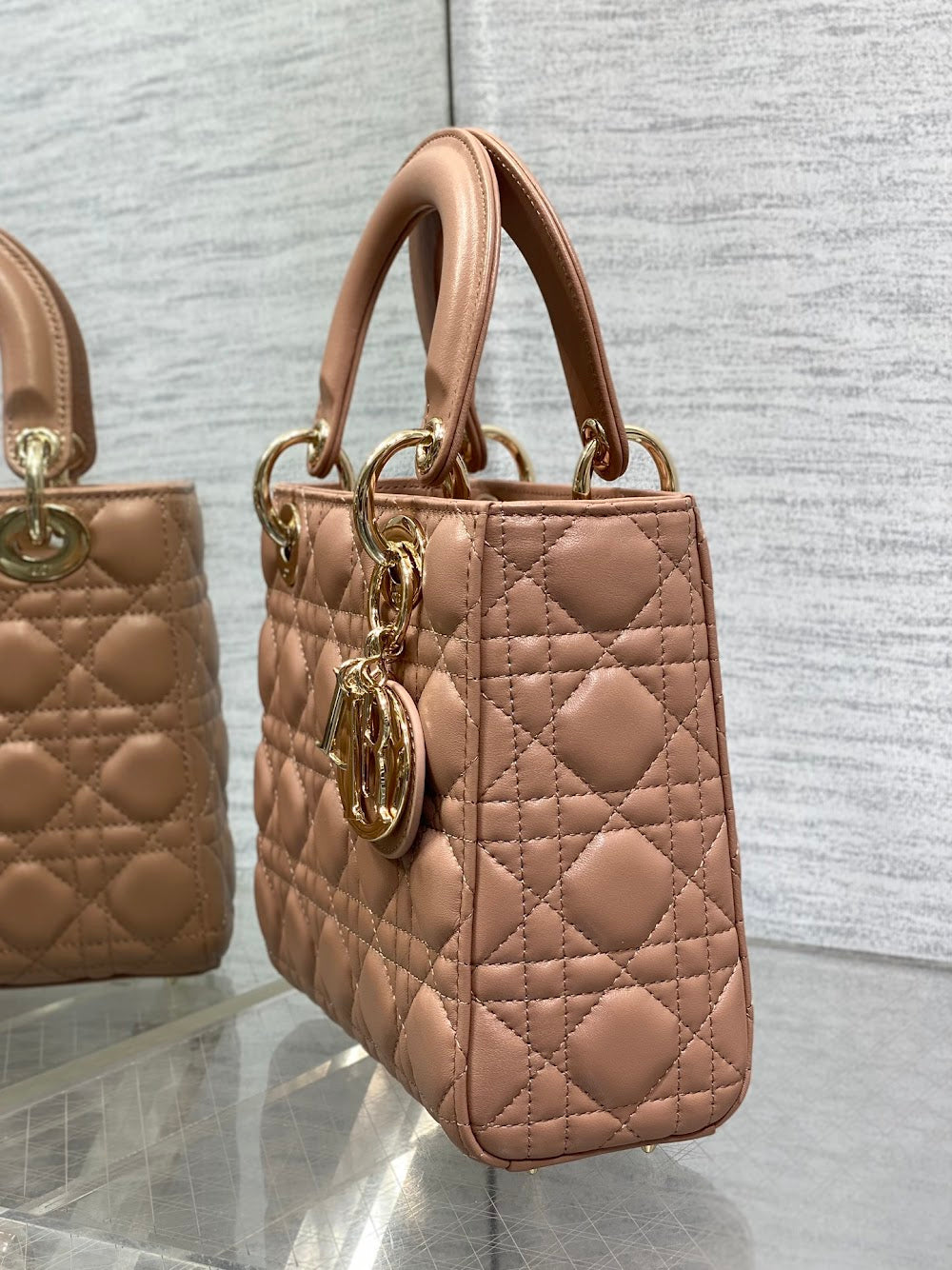 new-designer-premium-bags-nm16325