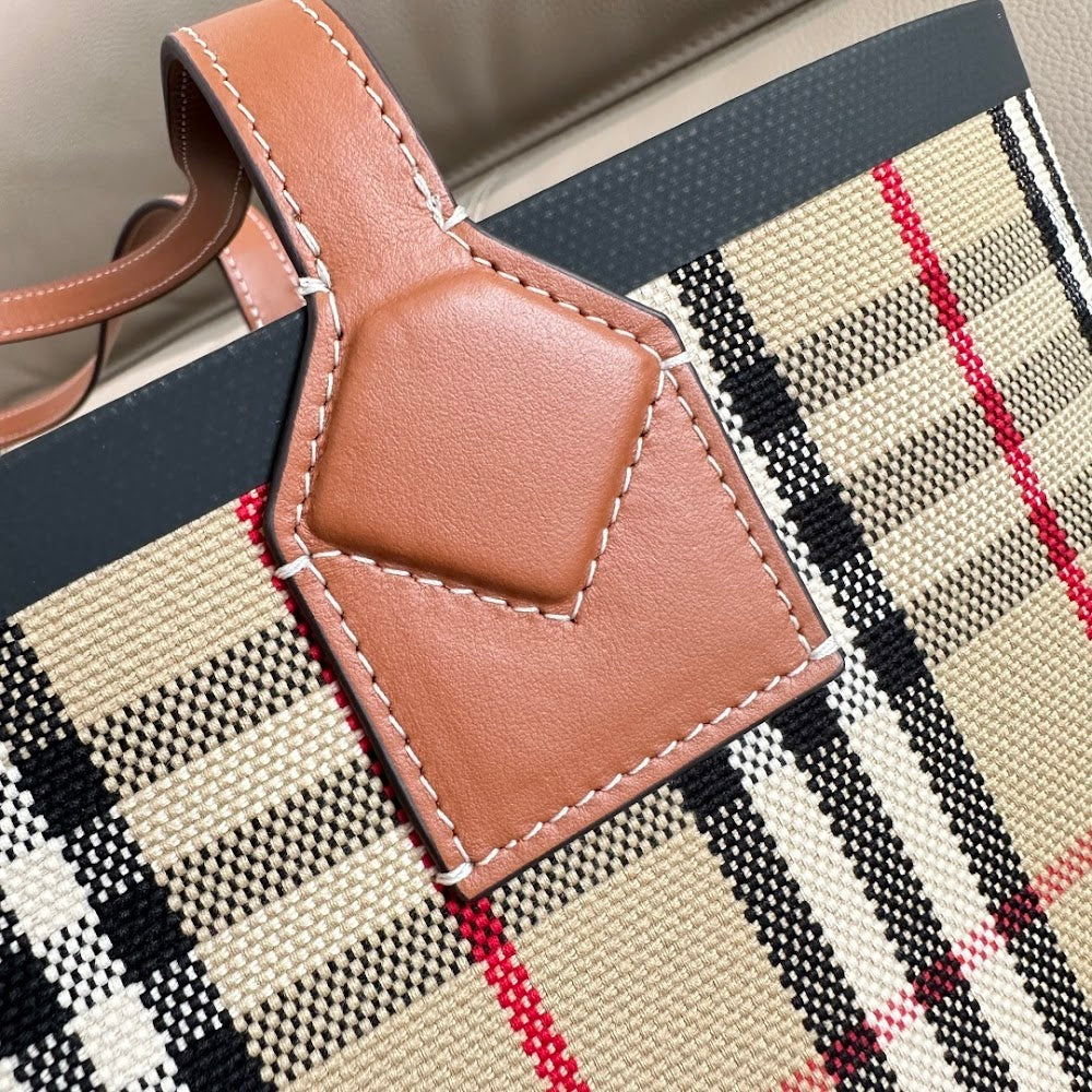 Ezyycart Bags Burberryn Luxury Bag --92000