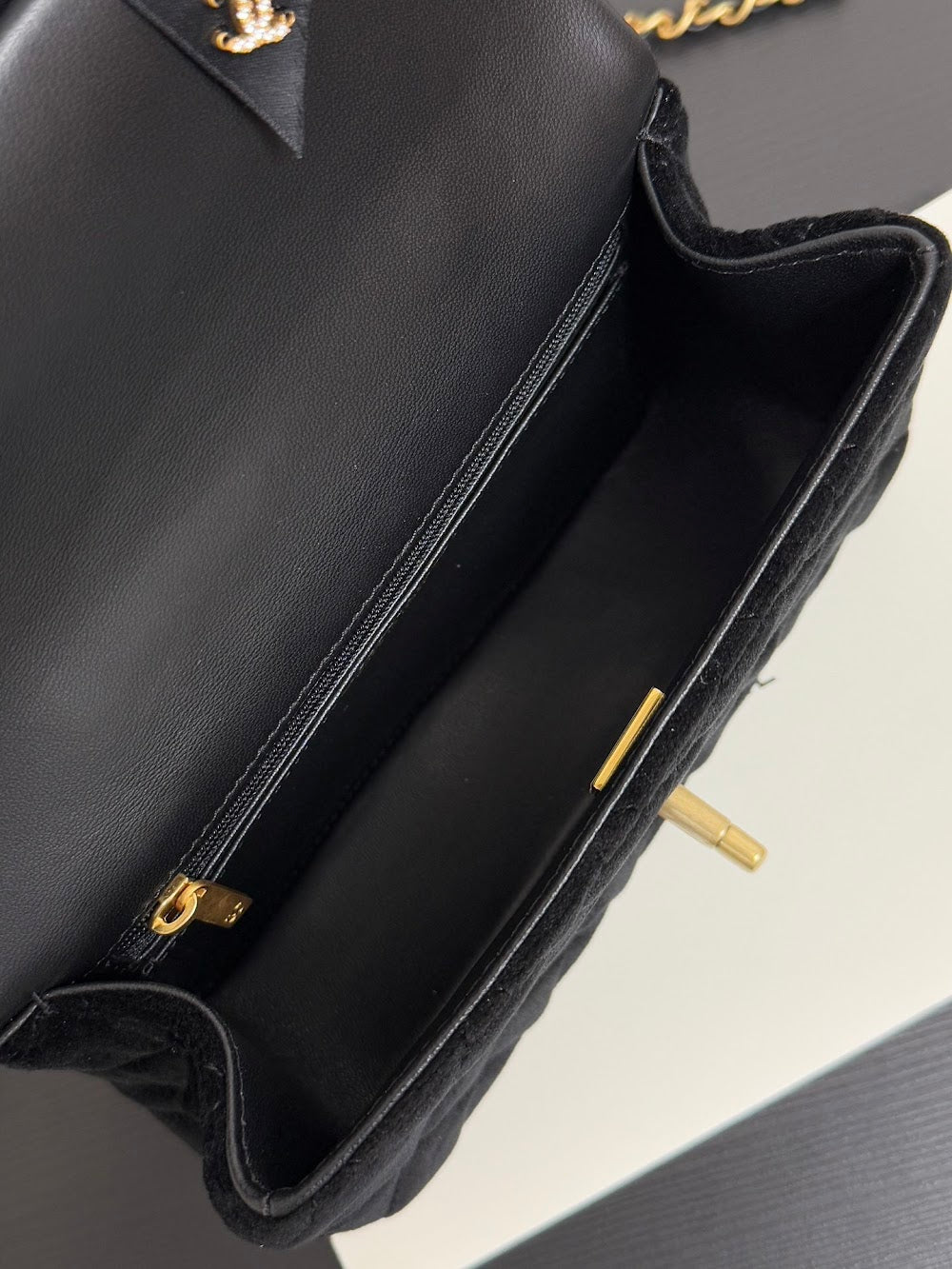 Anum Bags CHn Luxury Bag --113670