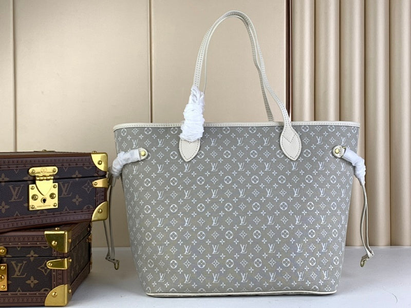 Anum Bags ln Luxury Bag --56372