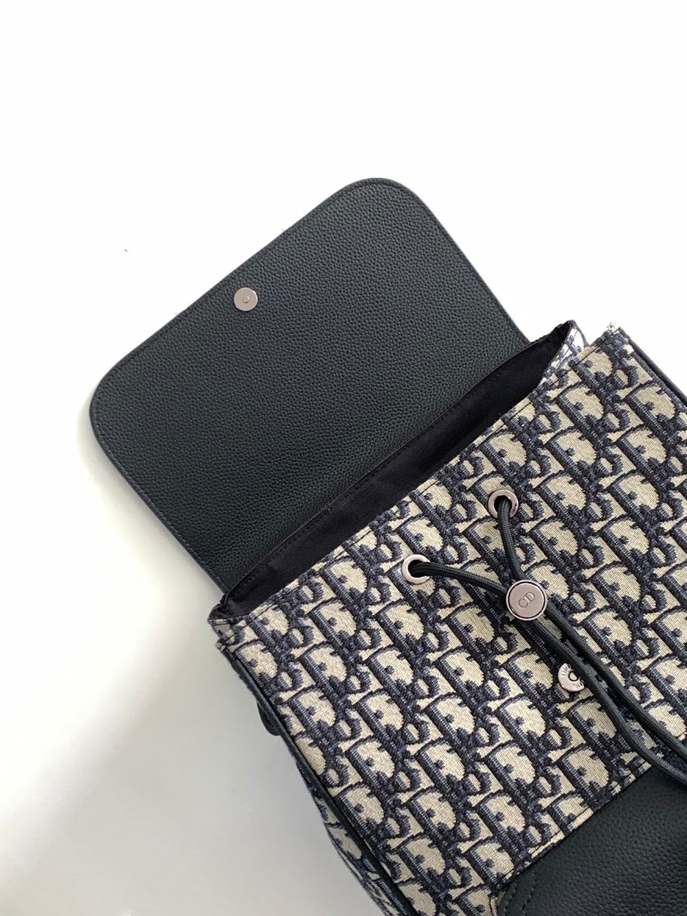 new-luxury-designer-bags-nm16409