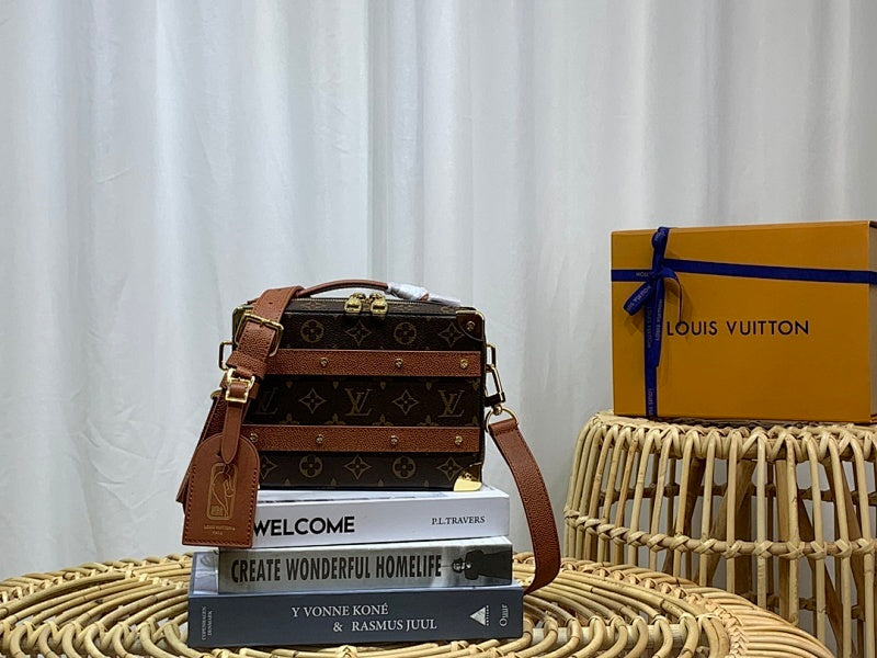 Anum Bags ln Luxury Bag --60014