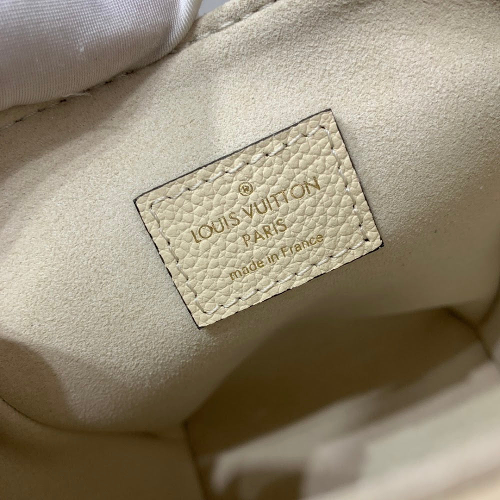 Anum Bags ln Luxury Bag --60004