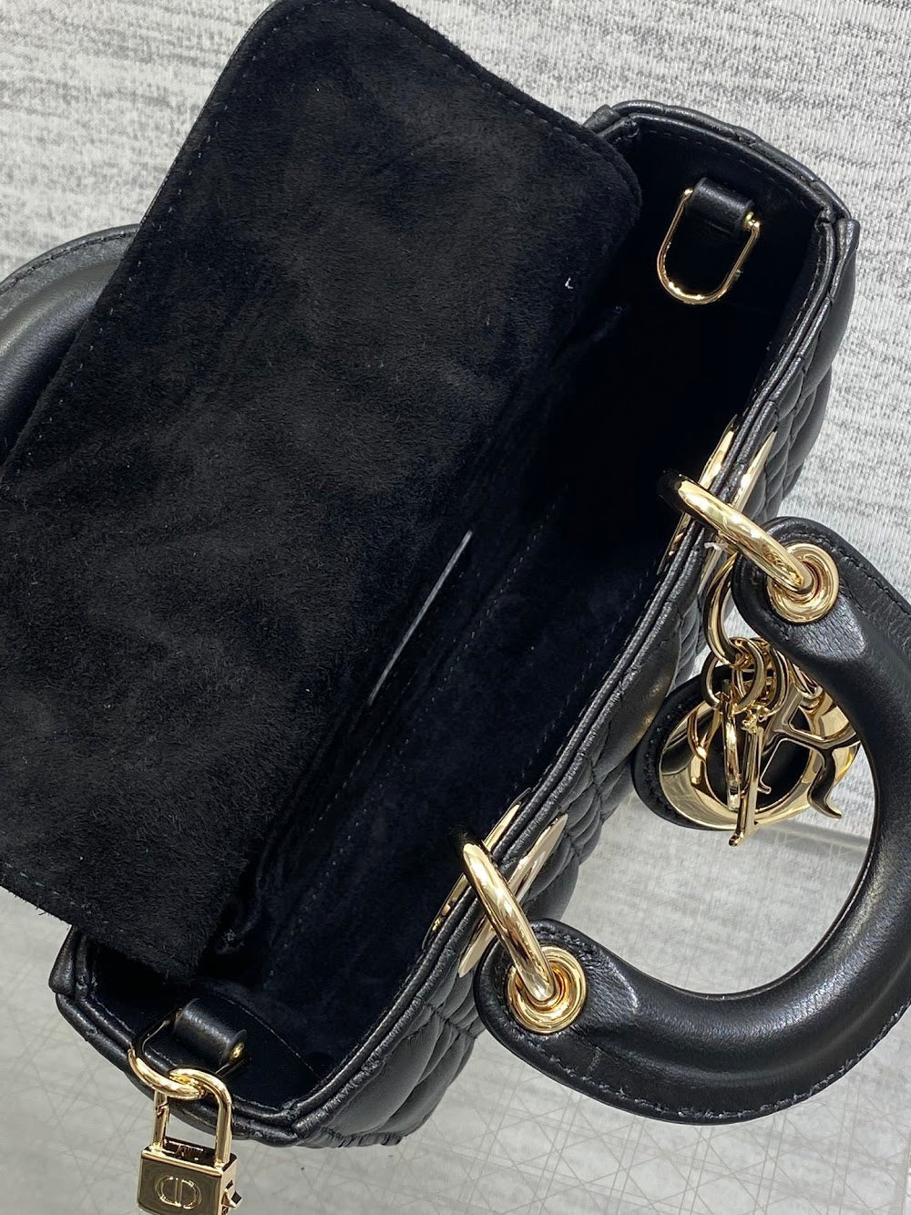new-designer-premium-bags-nm16871