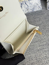 new-luxury-designer-bags-nm7426