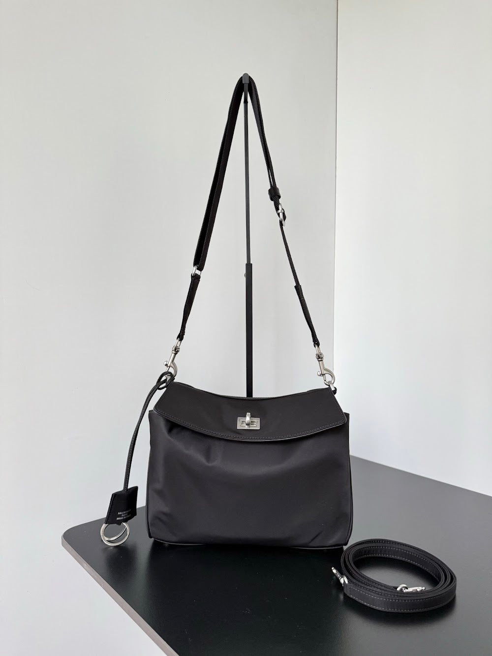 Ezyycart Bags Balenciaga Luxury Bag --111687