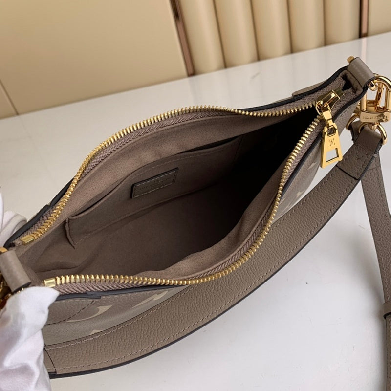 Anum Bags ln Luxury Bag --60869