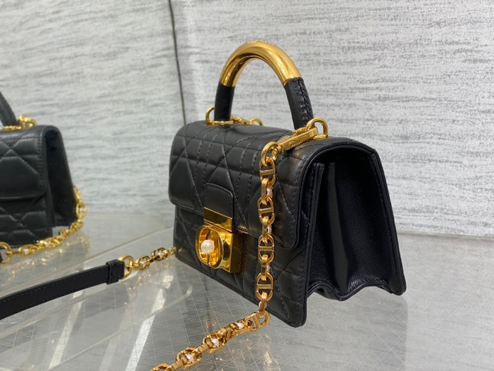 new-luxury-designer-bags-nm16101