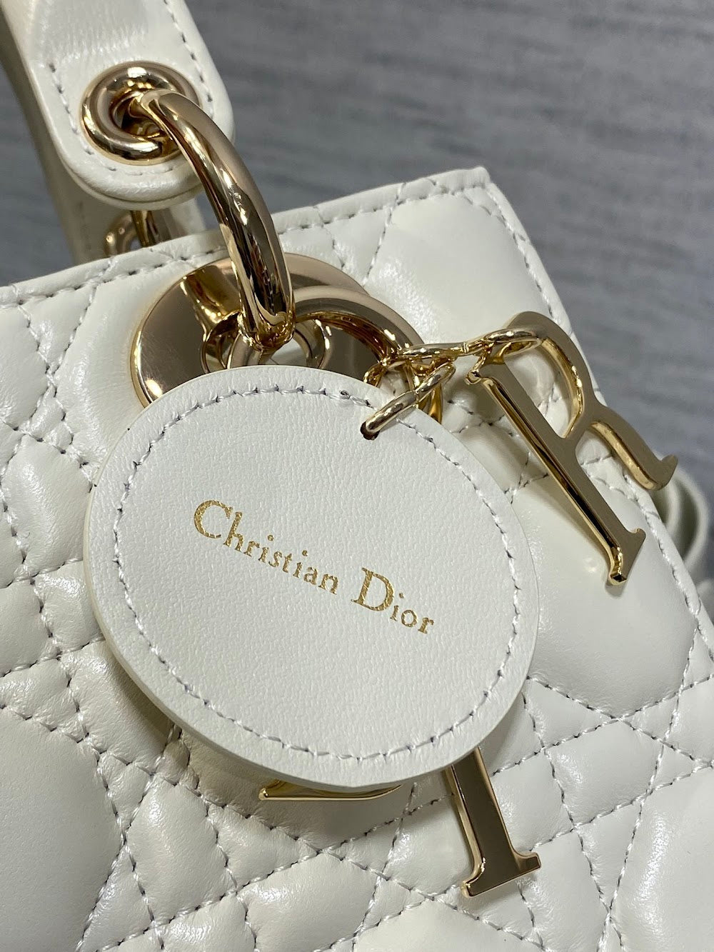 new-designer-premium-bags-nm16323