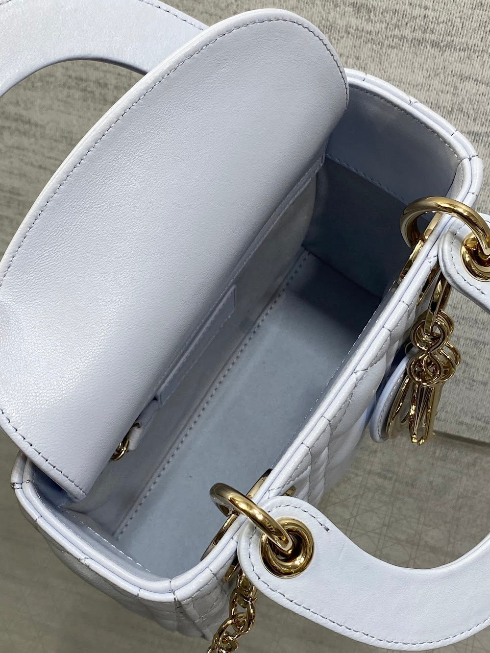 new-designer-premium-bags-nm16356