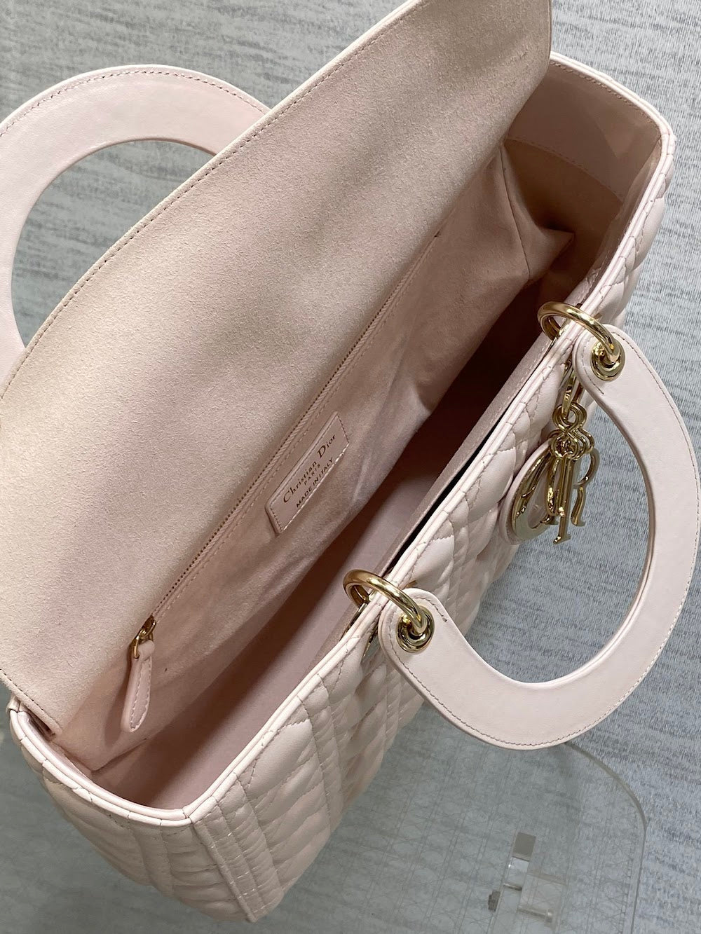 new-designer-premium-bags-nm16360