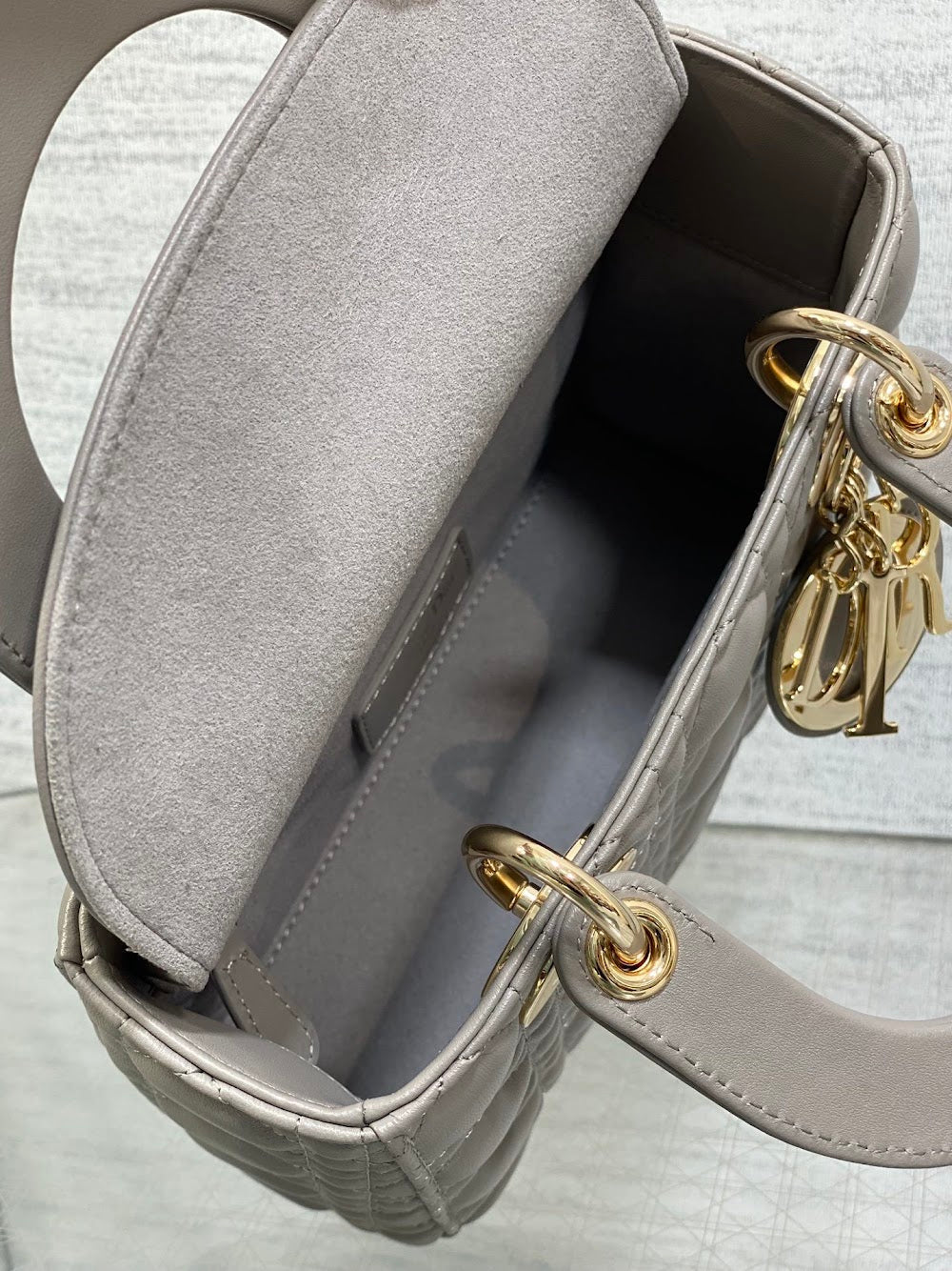 new-designer-premium-bags-nm16324