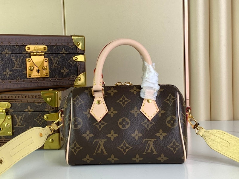 Anum Bags ln Luxury Bag --56847