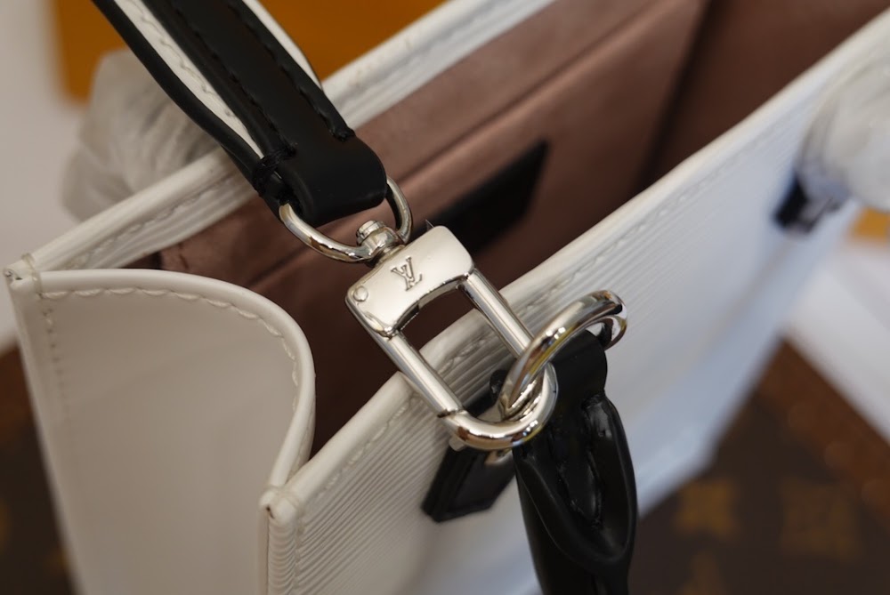 Anum Bags ln Luxury Bag --60123