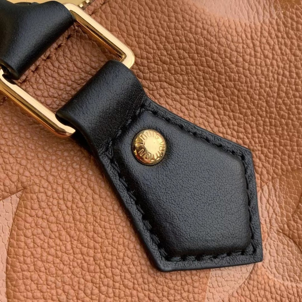 Anum Bags ln Luxury Bag --60621