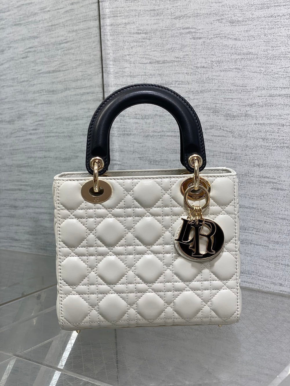 new-designer-premium-bags-nm16310