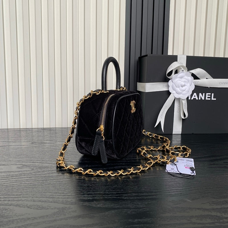 new-luxury-designer-bags-nm9836