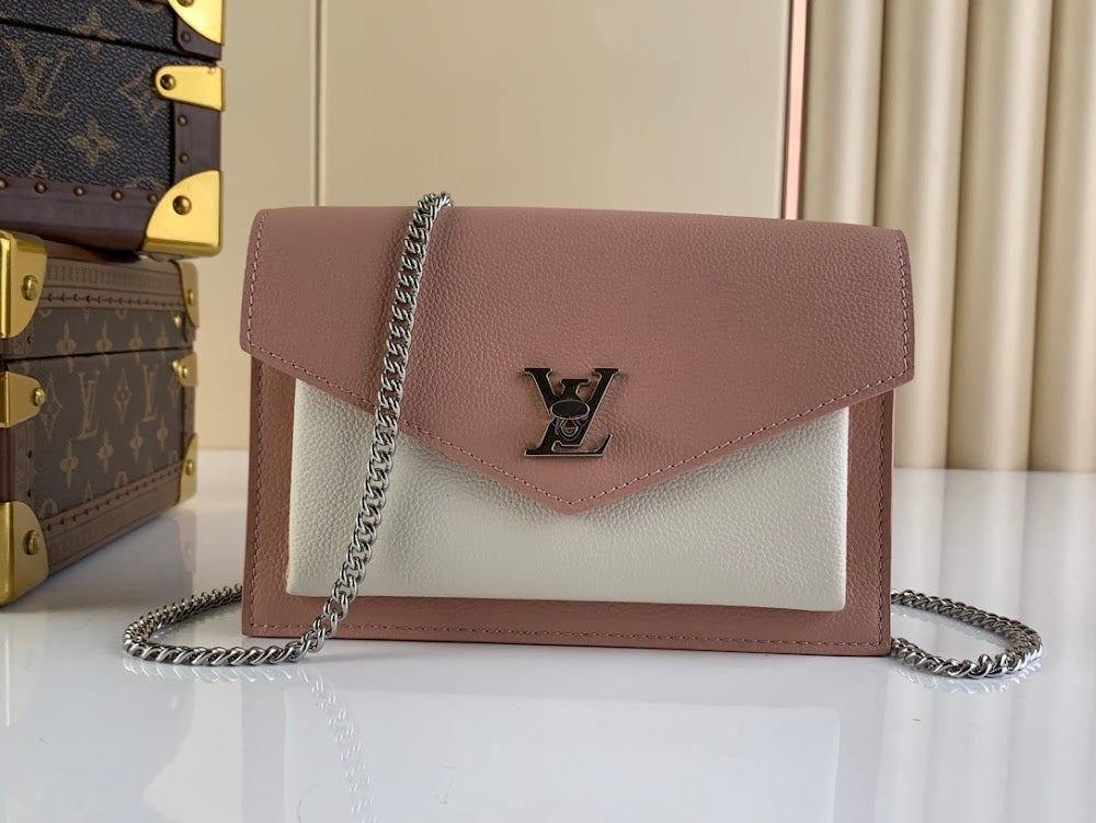 Anum Bags ln Luxury Bag --61015
