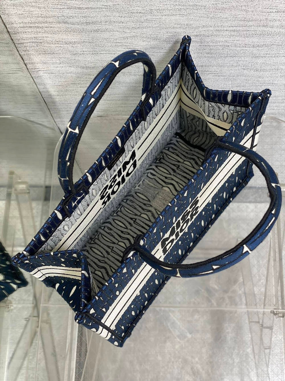 new-designer-premium-bags-nm16140