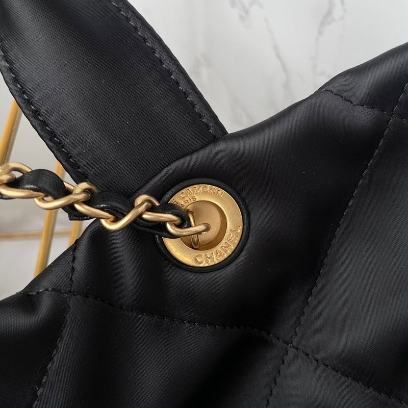 new-luxury-designer-bags-nm20420