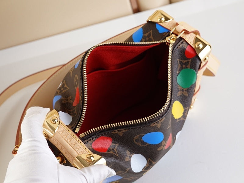 Anum Bags ln Luxury Bag --61065
