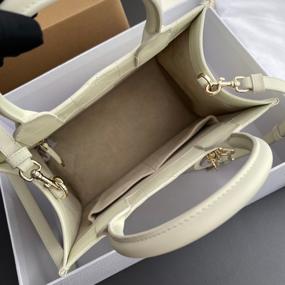 new-luxury-designer-bags-nm15847