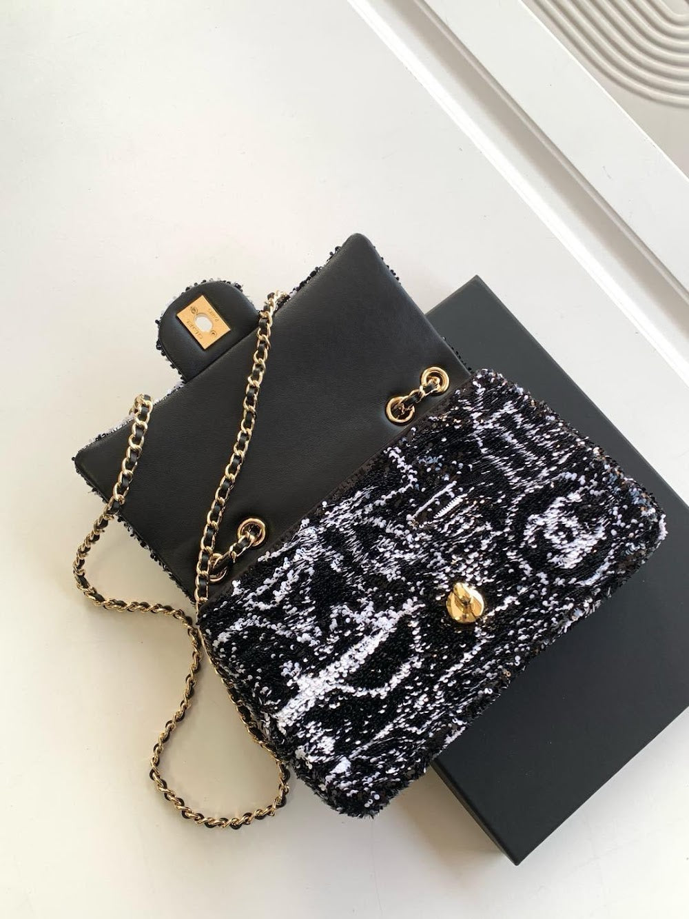 Anum Bags CHn Luxury Bag --114185