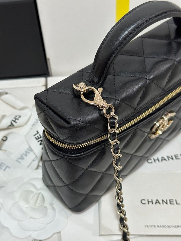 new-luxury-designer-bags-nm9605