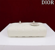 new-luxury-designer-bags-nm7303
