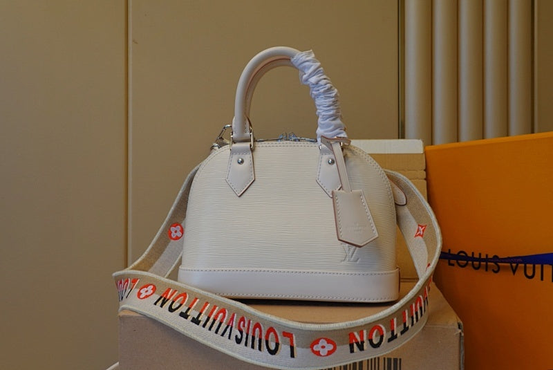 Anum Bags ln Luxury Bag --60925