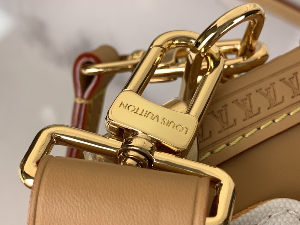 Anum Bags ln Luxury Bag --58840