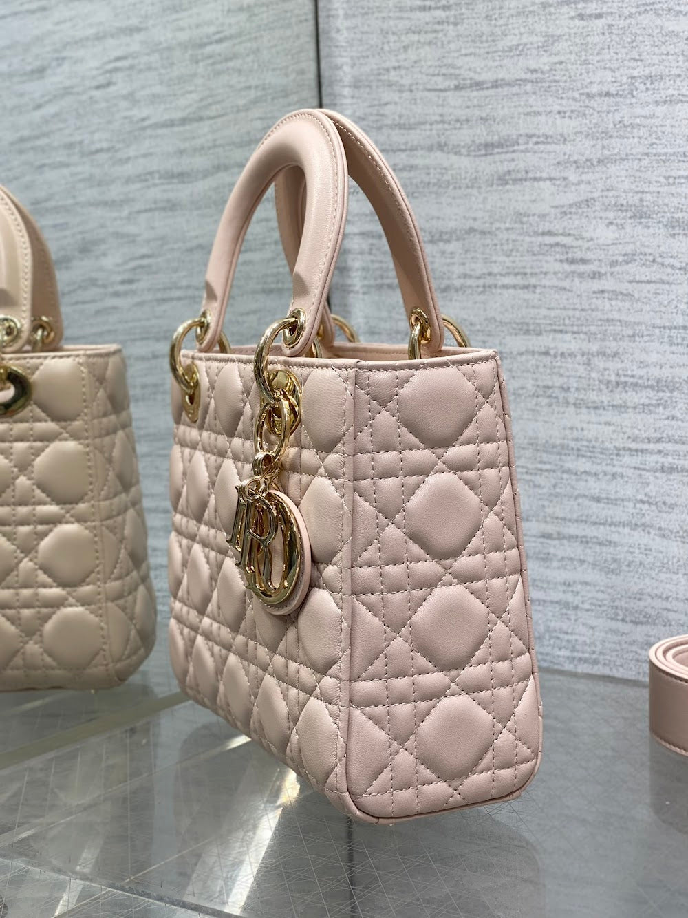 new-designer-premium-bags-nm16315