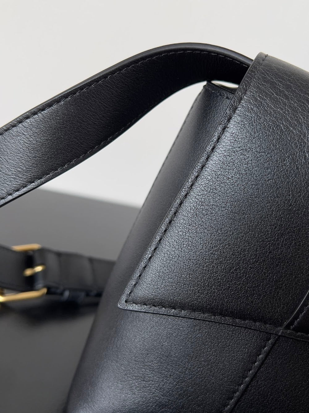 Ezyycart Bags Balenciaga Luxury Bag --111208