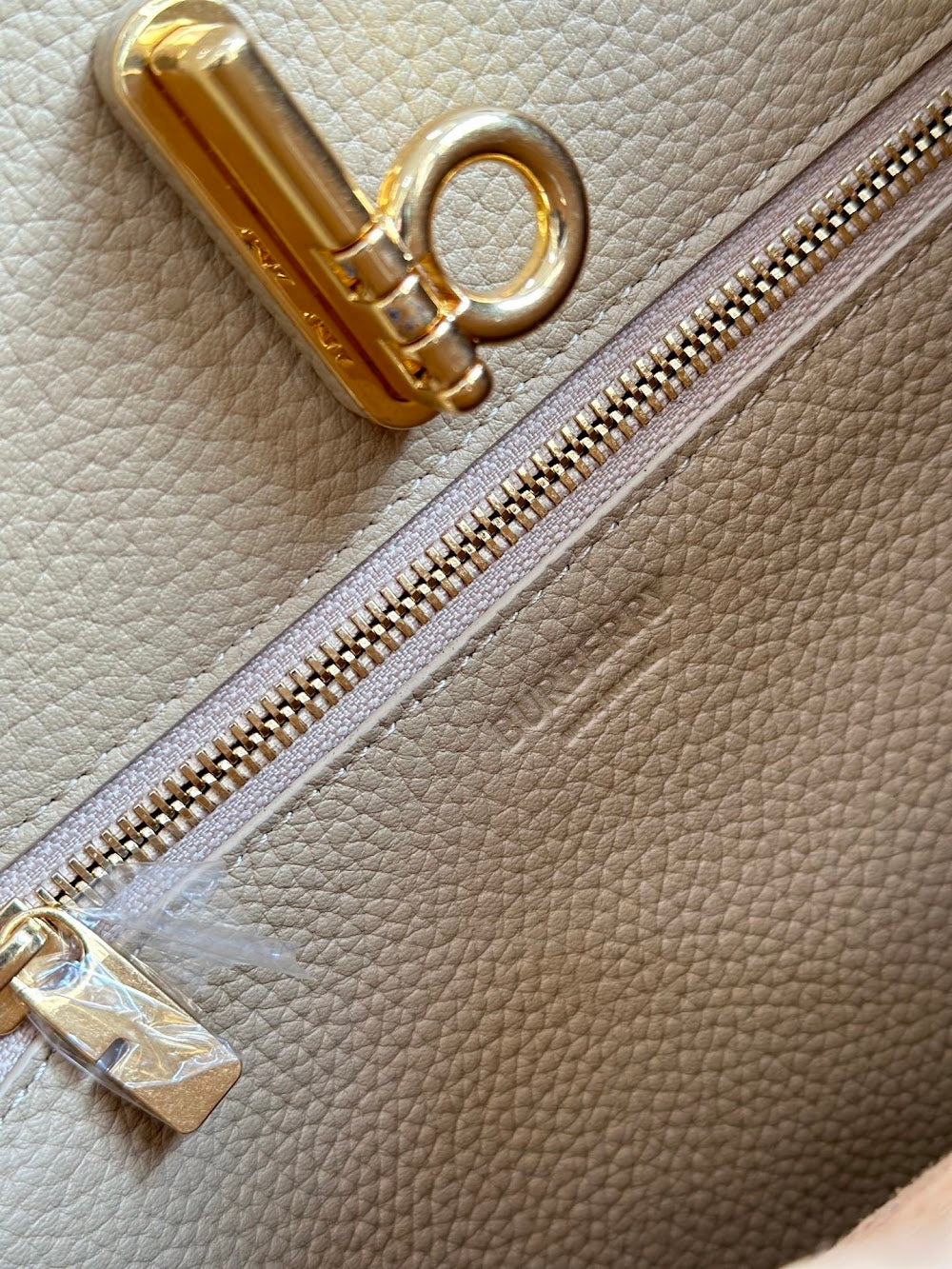 Ezyycart Bags Burberryn Luxury Bag --92780