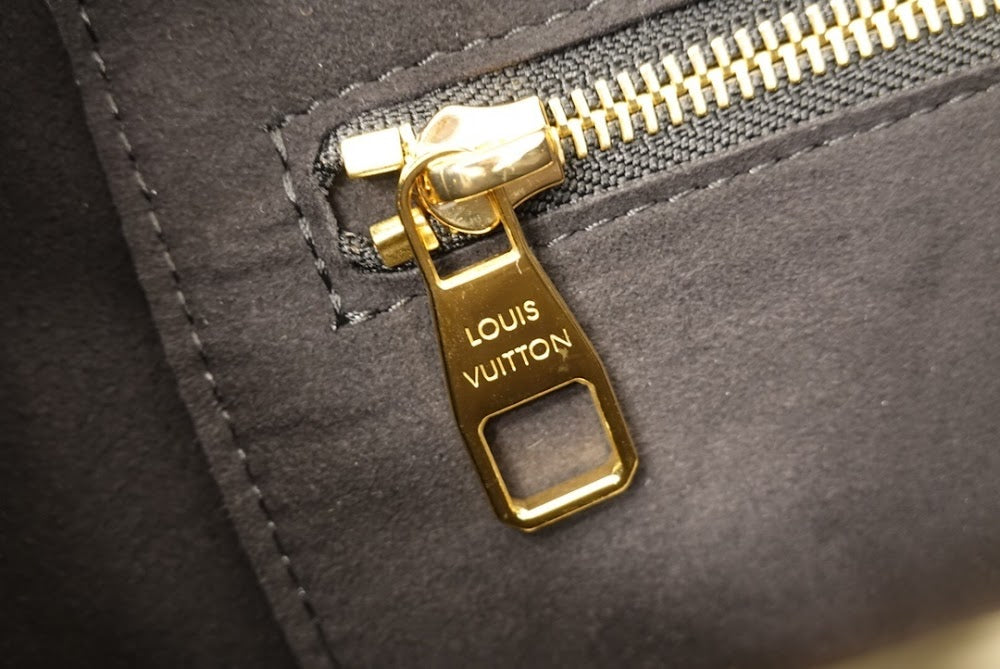 Anum Bags ln Luxury Bag --60130