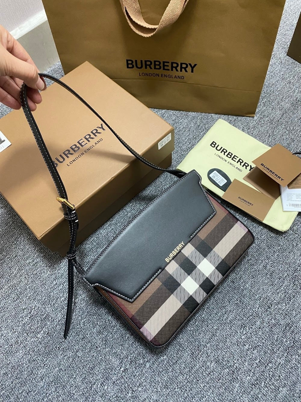 Ezyycart Bags Burberryn Luxury Bag --92842