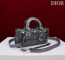 new-luxury-designer-bags-nm7491