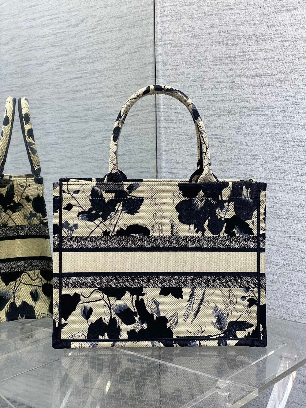 new-luxury-designer-bags-nm16052