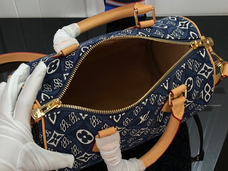 Anum Bags ln Luxury Bag --59467