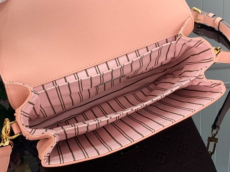 Anum Bags ln Luxury Bag --59637