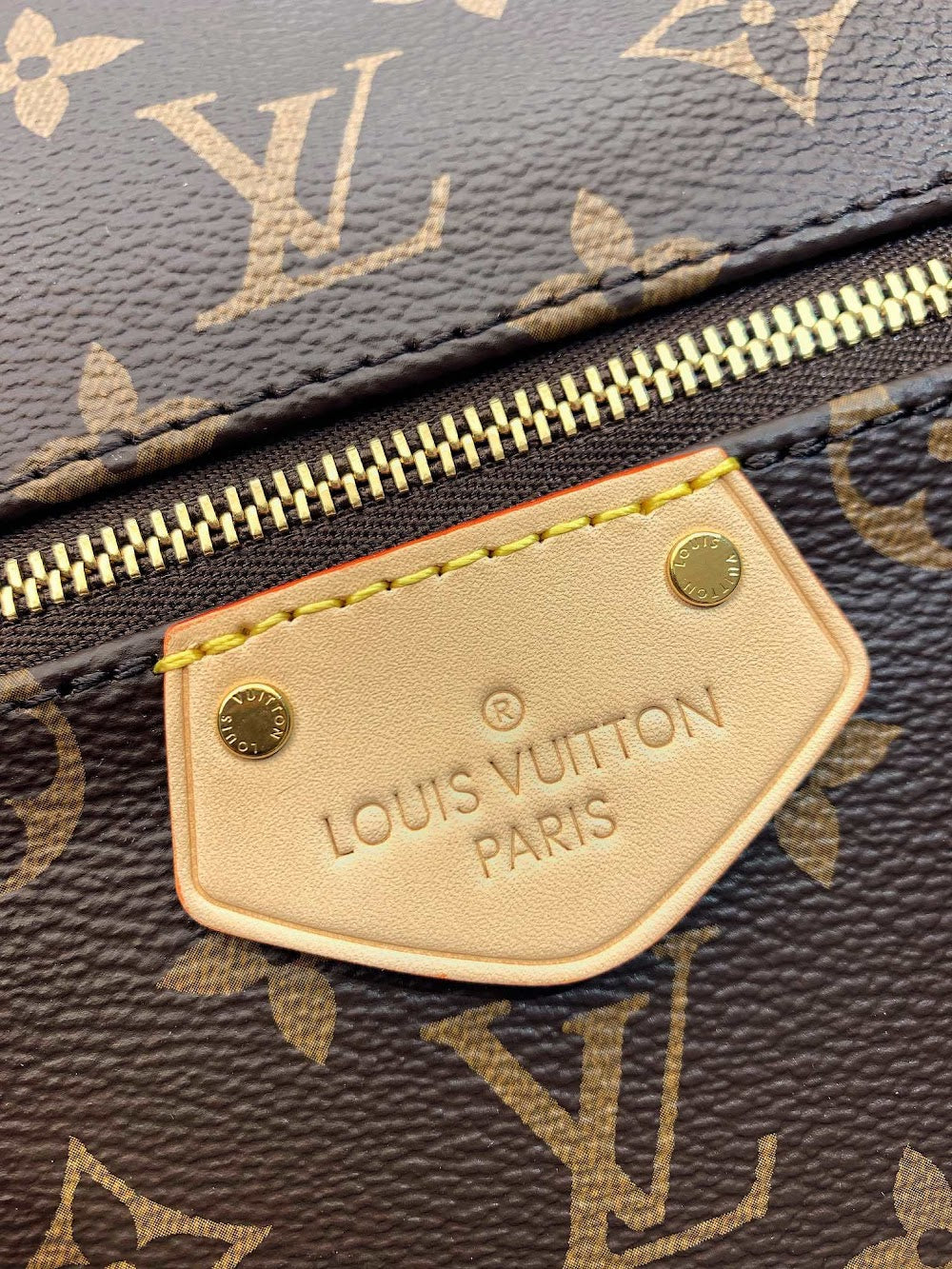 Anum Bags ln Luxury Bag --57002