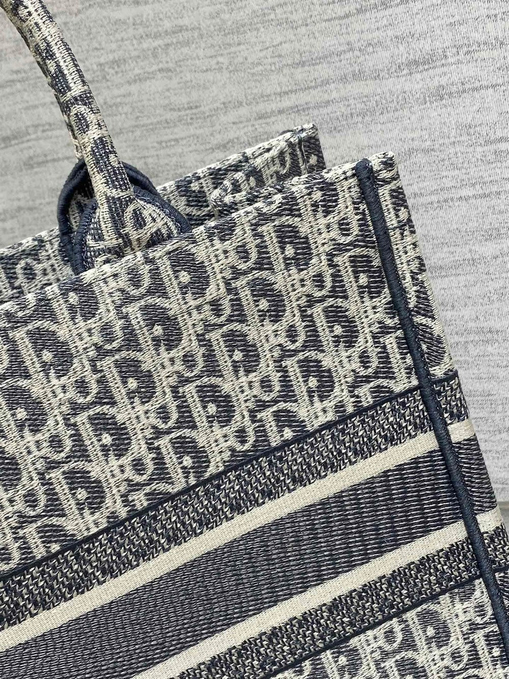 new-designer-premium-bags-nm16456