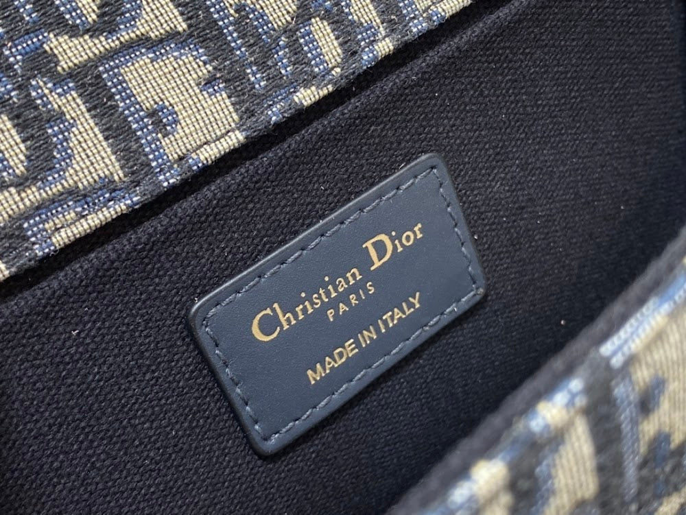 new-designer-premium-bags-nm16136