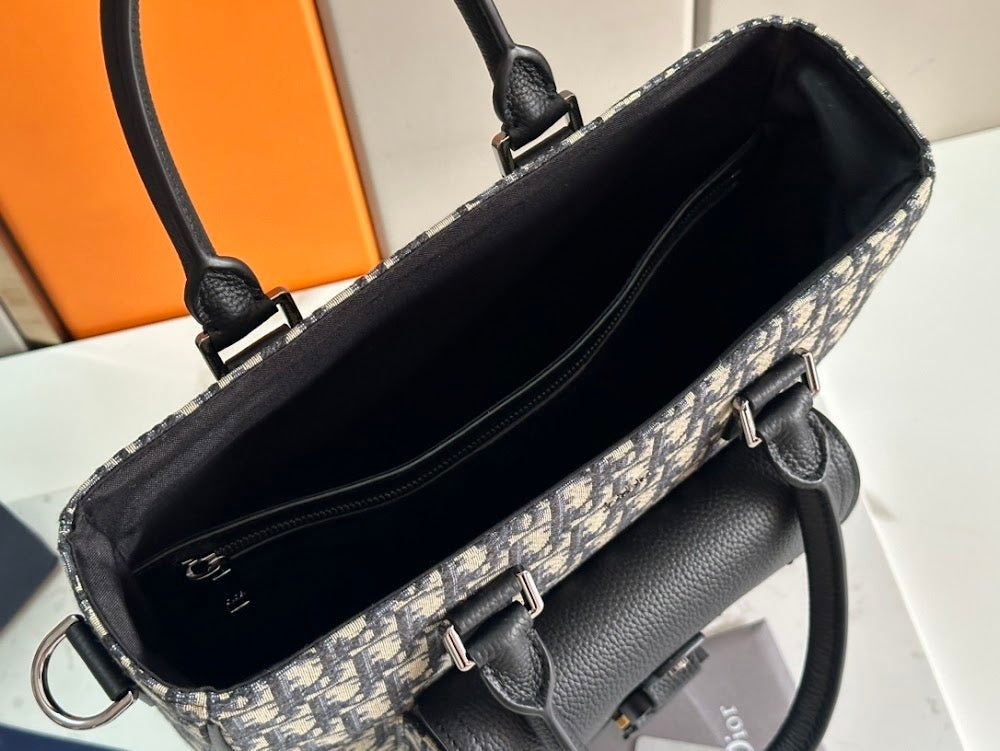 new-designer-premium-bags-nm16350
